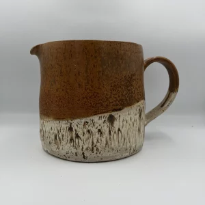 Pot brun brute avec couleur beige mélangée au brun en bas